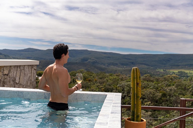 Vila Komorebi | Piscina aquecida com vista